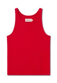 Top sin mangas de color rojo, confeccionado en tejido acanalado. Presenta un escote redondo y un corte recto, con una etiqueta en el cuello que dice "THINKING MU."