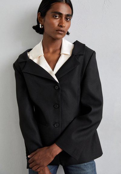 Stine Goya DOUBLE COLLAR TAILORED - Bleiser - black/butter milk