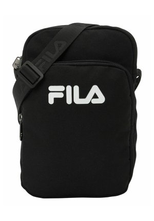 Borsa a tracolla piccola nera con tracolla regolabile, logo FILA bianco sul davanti e scomparti principali e frontali con cerniera.
