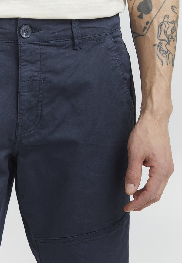 BHBRANKO REGULAR FIT - Shorts3