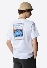 The North Face - Print T-shirt - tnf white Thumbnail Image 1