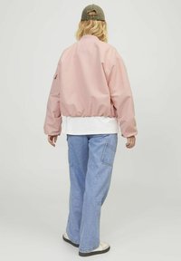 JJXX JXLEILA OTW NOOS - Bomber jakna - silver pink