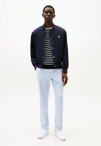 Tommy Hilfiger DENTON  jasnoniebieski