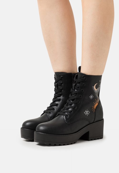 Koi Footwear ASTRO SILVER STAR MOON CHUNKY BOOTS Platåstøvletter