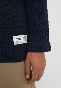 Tommy Jeans Strickpullover - dark blue