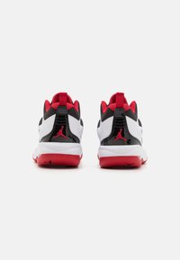 Jordan JORDAN STAY LOYAL 3 UNISEX - Krepšinio batai - white/black/gym red