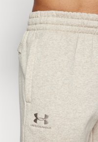 Thumbnail Image 6