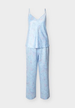 Set de pijamale din satin bleu deschis cu model paisley, format dintr-un top fără mâneci cu decolteu în V și pantaloni lungi, largi.