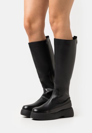 Platform boots - black