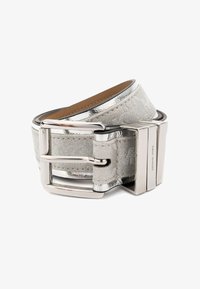 Seleccionado, silver-coloured