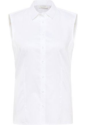 Witte mouwloze blouse gemaakt van zachte stof, met een kraag, knopen aan de voorkant en een getailleerde pasvorm. Geen zichtbare patronen of accenten.