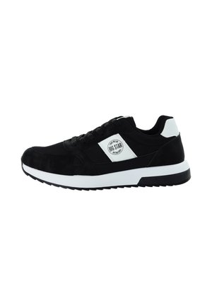 Czarno-białe niskie sneakersy z cholewką z siateczki i zamszu, sznurowane, z logo "Big Star" na bocznej części.