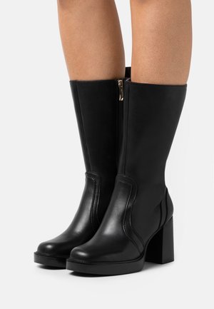 Tamaris Platform boots - black matt
