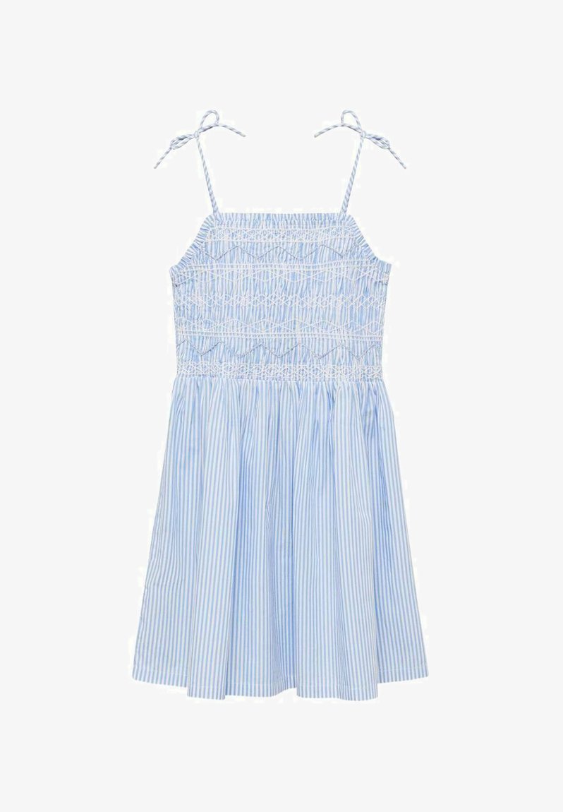 Blå och vit randig sommarklänning med justerbara knytband, smockad byst och utsvängd kjol. Lättviktigt bomullstyg med mjuk textur.