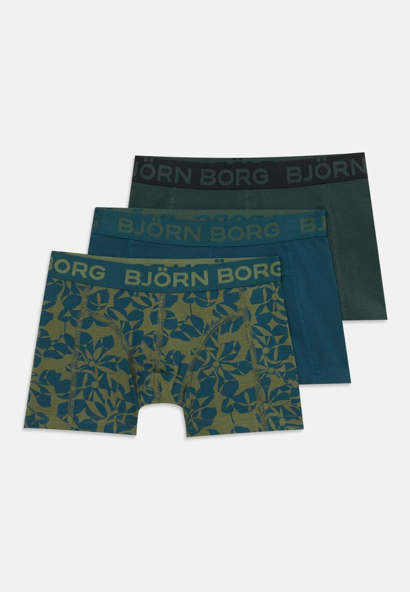 Három pár boxer alsó zöld és kék árnyalatokban. Az egyik virágmintás, míg a másik kettő egyszínű, kontrasztos derékpánttal.