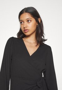 ONLY ONLMERLE WRAP MIDI DRESS - Φόρεμα ημέρας - black