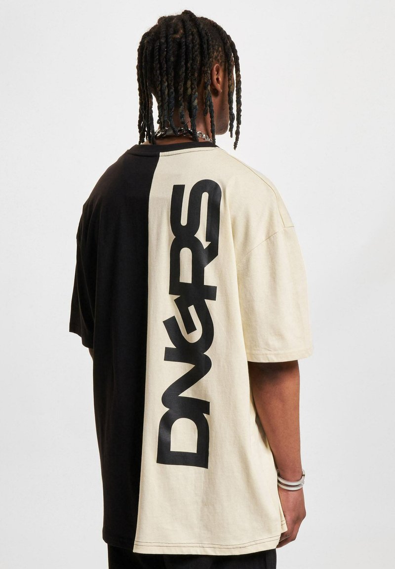 Dangerous DNGRS HALF - T-shirts med print - black beige