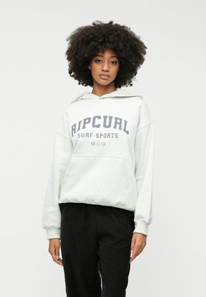 Svijetlo siva majica s kapuljačom s natpisom "Ripcurl Surf Sports" u tamnoplavoj boji. Ima prednji džep, kapuljaču s vezicama i rebraste rukave.