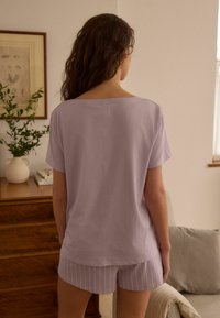 Next SHORT SLEEVE SET - Pyjama set - lilac purple stripe