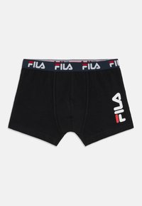 Črne bombažne bokserice z raztegljivim pasom, ki ima logo Fila v beli in rdeči barvi. Klasična zasnova, oprijet kroj.