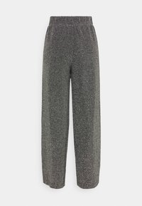 Pantalon gris à jambes larges avec une ceinture élastique et un tissu en maille texturée, présenté sur un fond blanc uni.