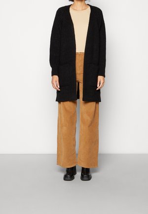 Vest - black