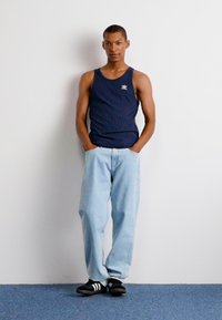 adidas Originals ESS TANK - Topp - night indigo