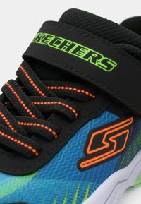 Skechers THERMOFLUX 2.0 - Sneaker low - blue/lime/black/orange