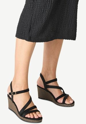 TAMARIS - Sandalen met sleehak - black