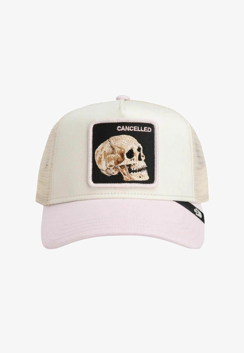 Casquette trucker beige et rose clair avec un patch montrant un crâne et le mot "CANCELLED" à l'avant.