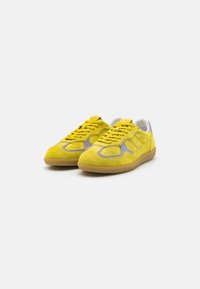 ALOHAS UNISEX - Sneaker low - acid green