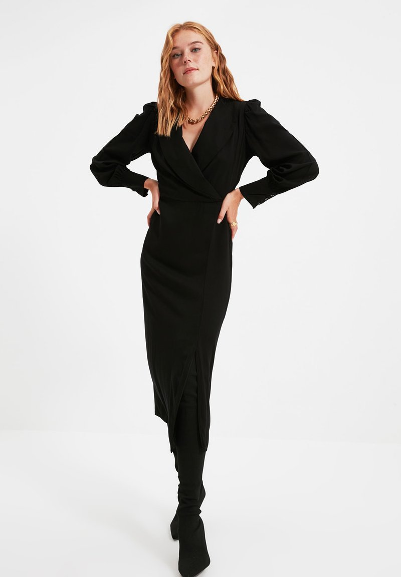 Trendyol Jurk zwart Trendyol Jurk zwart