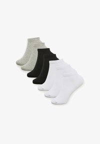 Wybrany, 3x White, 2x Black, 2x Grey