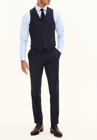 Oscar Jacobson CARLO - Jakkesæt veste - dew blue