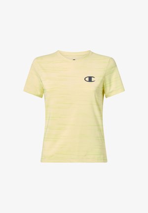 T-shirt jaune clair à manches courtes et col rond avec de subtiles stries horizontales et un petit logo sombre sur le côté gauche de la poitrine.