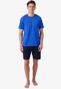 Unselected, blue
