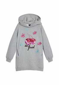 Siva dukserica s kapuljačom s velikim dizajnom trešnje od šljokica, šarenim cvjetnim detaljima i crnim natpisom "desigual". Tkanina izgleda mekano i udobno.