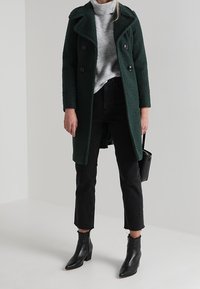 Dorothy Perkins Klassisk kappa / rock - green