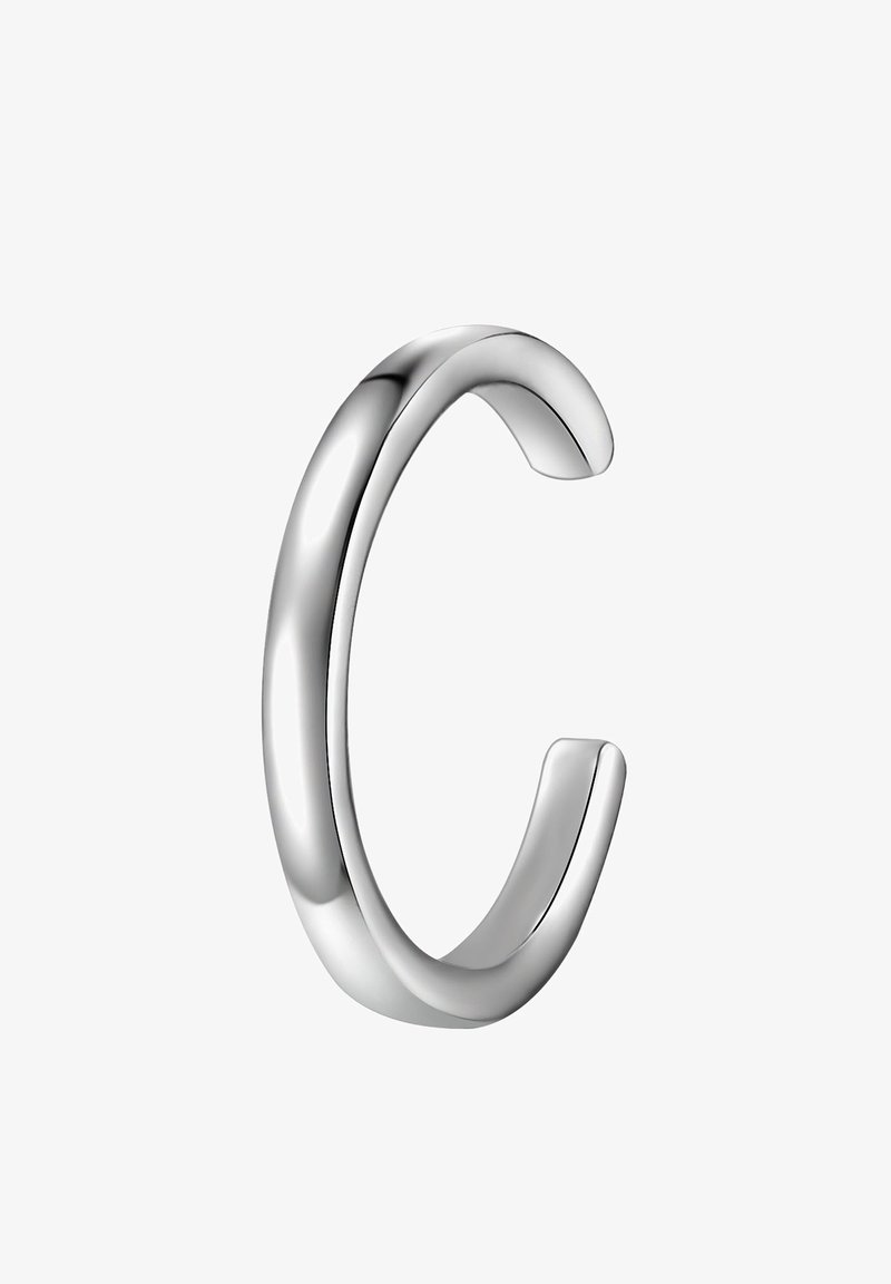 Silverfärgad metallöppen manschettring med en slät, rundad design och en lätt kurva i varje ände, vilket ger ett enhetligt utseende.