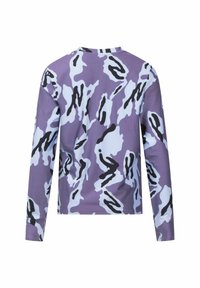 Langarmoberteil in Lila mit einem Camouflage-Muster. Es zeichnet sich durch überlappende Schattierungen von Lavendel, Weiß und Schwarz aus. Glatte Textur, Rundhalsausschnitt.