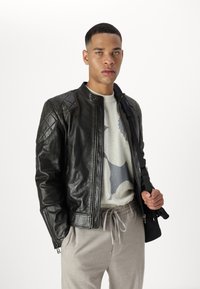Belstaff OUTLAW - Chaqueta de cuero - black