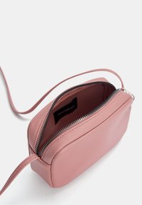 PULL&BEAR MINI URBAN - Taška s příčným popruhem - pink