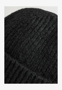 Non sélectionné, black