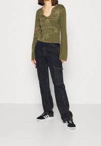 Jaded London Pitkähihainen paita - khaki
