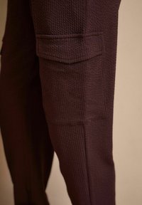 B by Ted Baker REGULAR FIT fioletowy