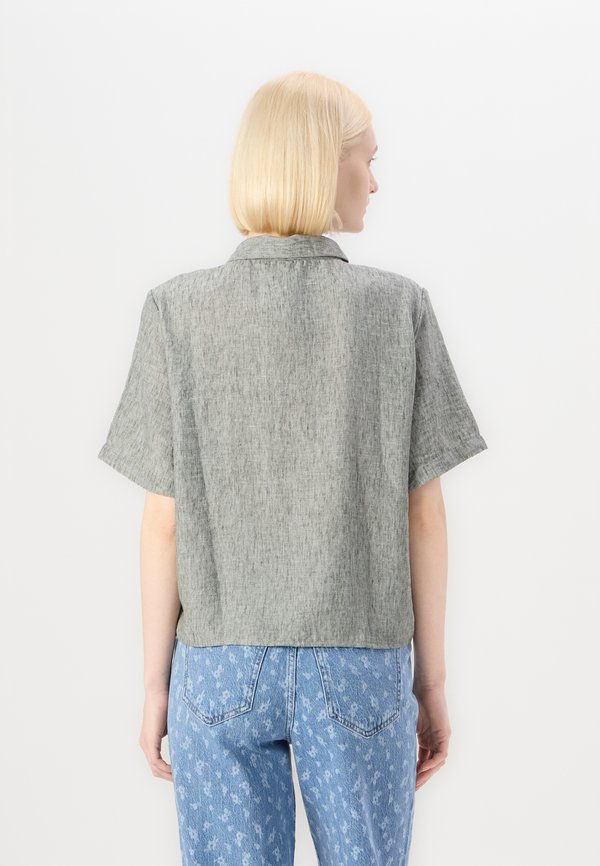 JDYEMILIA KNOT SHIRT - Button-down blouse - laurel wreath4