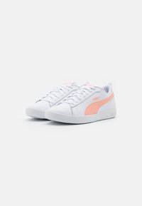 Puma SMASH - Sportcipő - white/apricot blush/black
