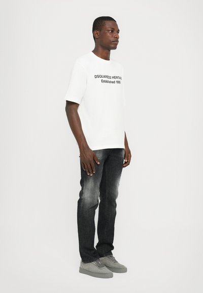 Dsquared2 Trükipildiga T-särk - white