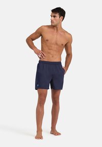 Arena FUNDAMENTALS LOGO - Shorts da mare - navy turquoise