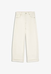 Nevybrané, beige